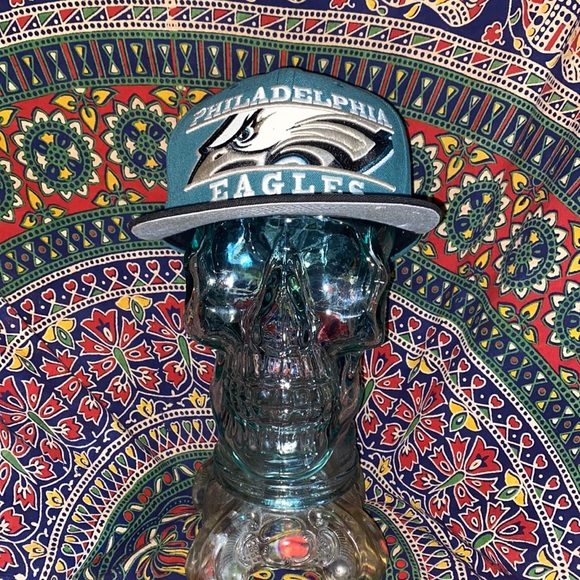Classic New Era Philadelphia Eagles fitted hat. 7 1/8. - Picture 2 of 13